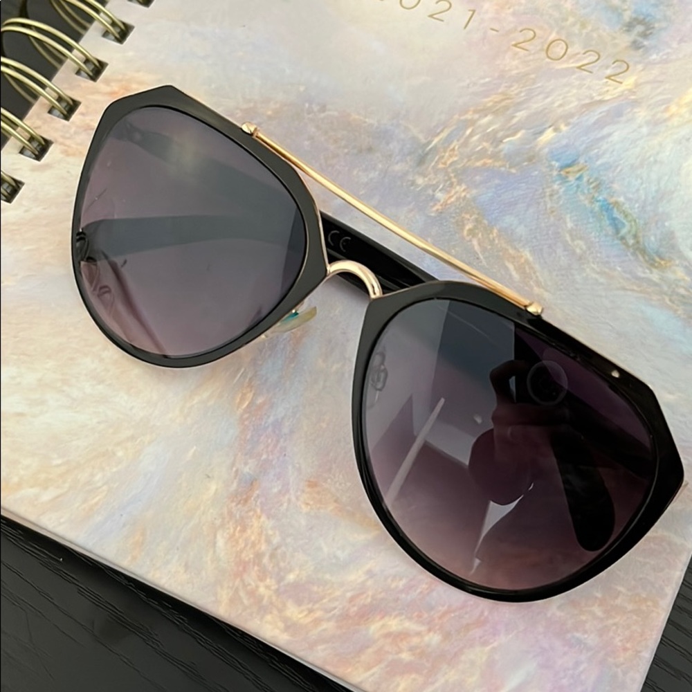 Sun glasses